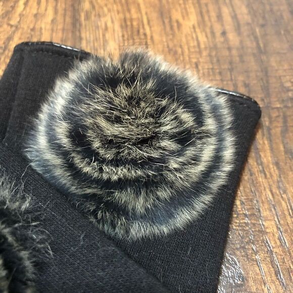 NWT , Knolee Women's Screen Gloves Warm LinedTouch Winter Gloves with fur-pompom - Picture 13 of 16